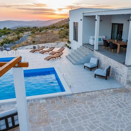 Villa Zlatno Sunce In The Hills Near Trogir Vrsine ภายนอก รูปภาพ