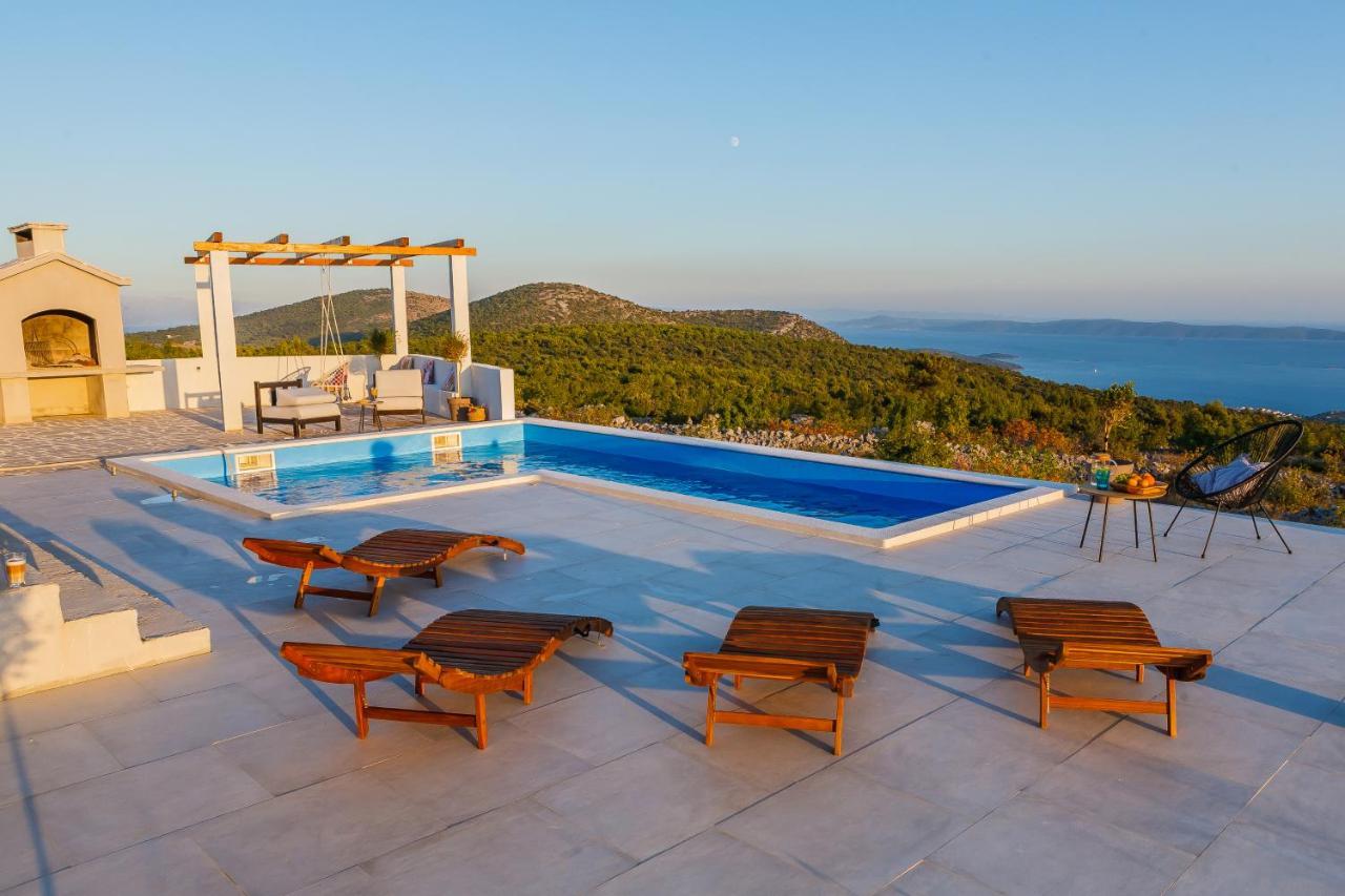 Villa Zlatno Sunce In The Hills Near Trogir Vrsine ภายนอก รูปภาพ