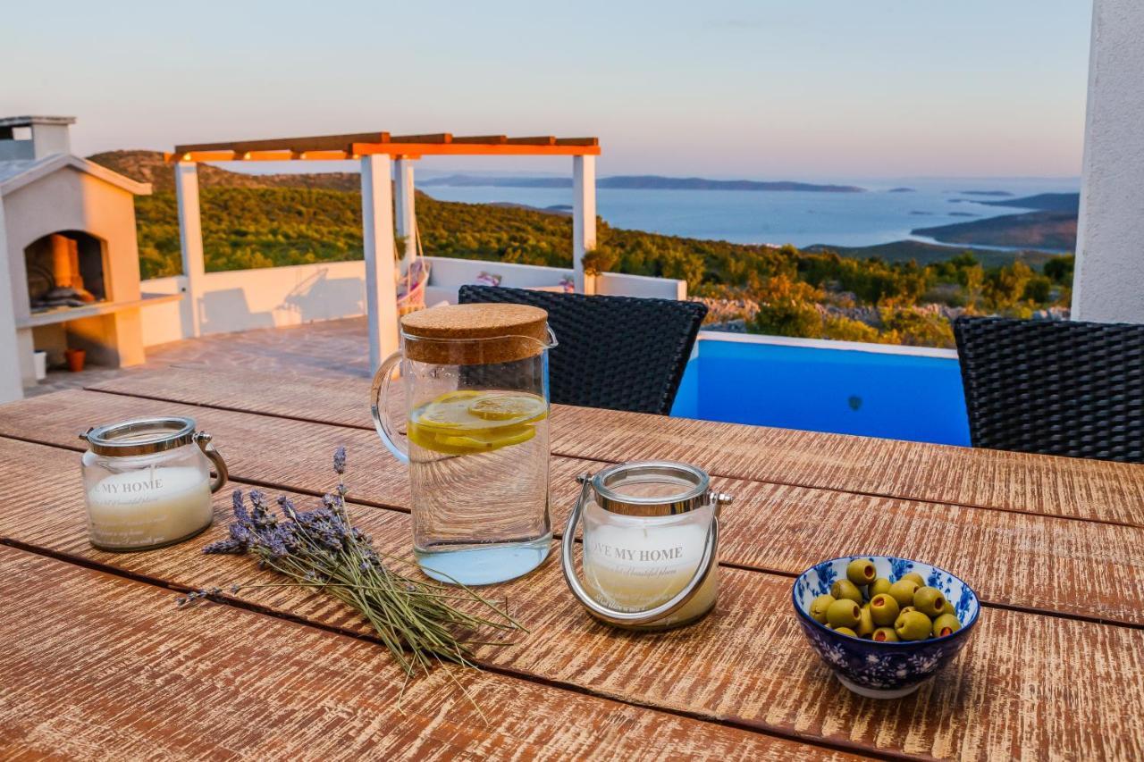 Villa Zlatno Sunce In The Hills Near Trogir Vrsine ภายนอก รูปภาพ